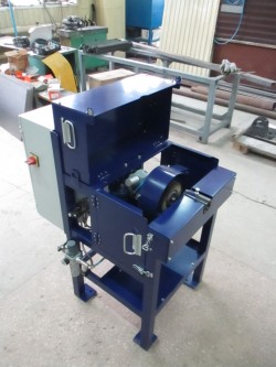 Cleaning unit for SR threaded part